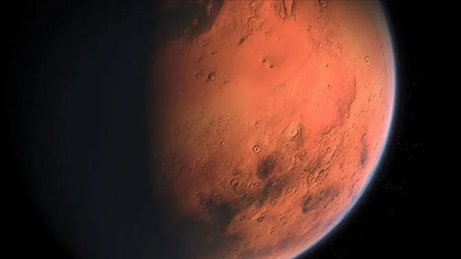 YENİ KƏŞF: Bu planetin cənubu şimalından 400 dərəcə daha istidir