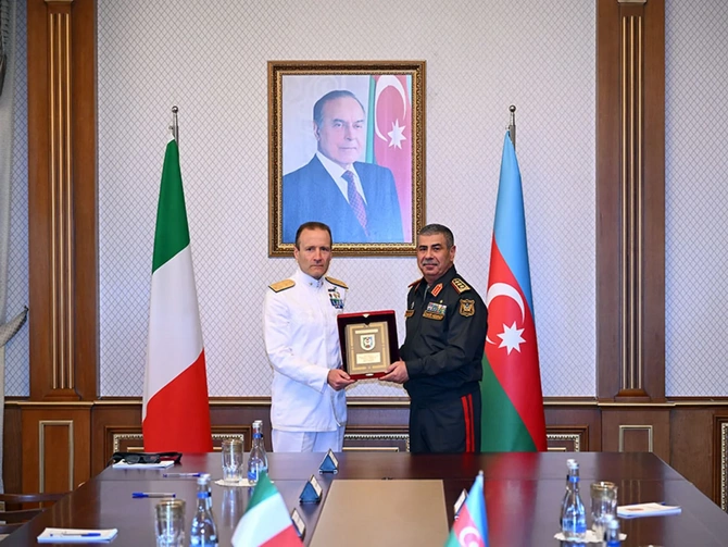 Azərbaycan və İtaliya arasında müdafiə sahəsində əməkdaşlıq perspektivləri müzakirə olunub