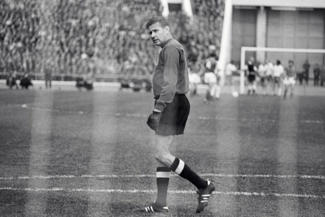 Dünyanın ən uzunömürlü qapıçıları - SİYAHI