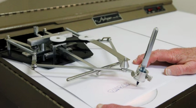 Tramp Baydenin avtoqələmlə imzaladığı bütün sənədlərin ləğv olunduğunu elan etdi