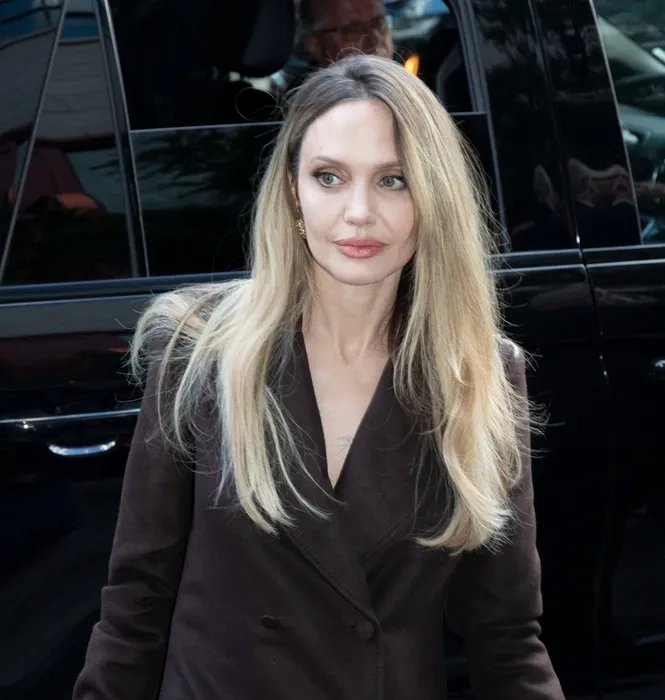 Ancelina Coli bu səbəbdən ABŞ-ni tərk edir