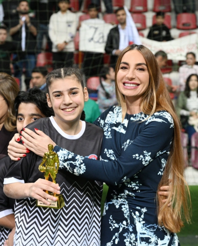 Leyla Əliyevanın təşəbbüsü ilə uşaq evlərinin komandaları arasında növbəti minifutbol turniri təşkil olunub Leyla Əliyevanın təşəbbüsü ilə uşaq evlərinin komandaları arasında növbəti minifutbol turniri təşkil olunub