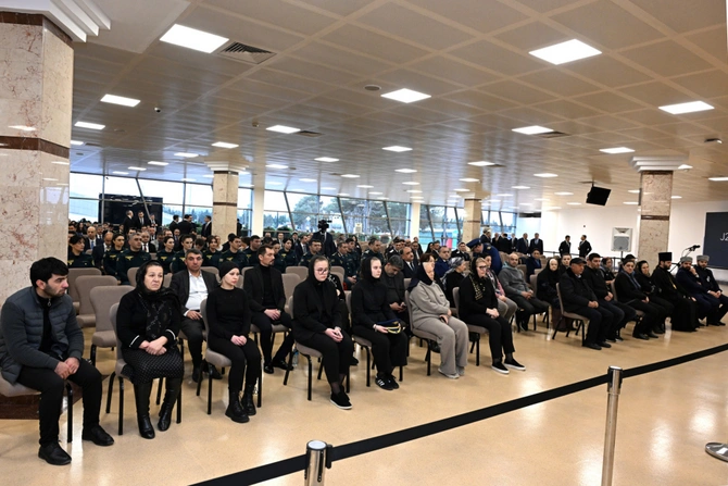 Təyyarə qəzasında həlak olan ekipaj üzvlərinin vida mərasimi keçirilib