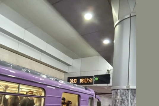 Metroda interval 6 dəqiqəni keçdi - RƏSMİ AÇIQLAMA