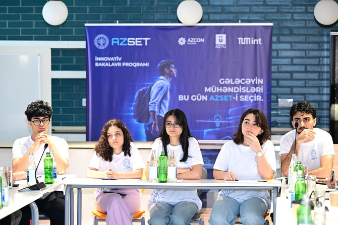 AZSET proqramının ilk tələbələri ilə görüş keçirilib