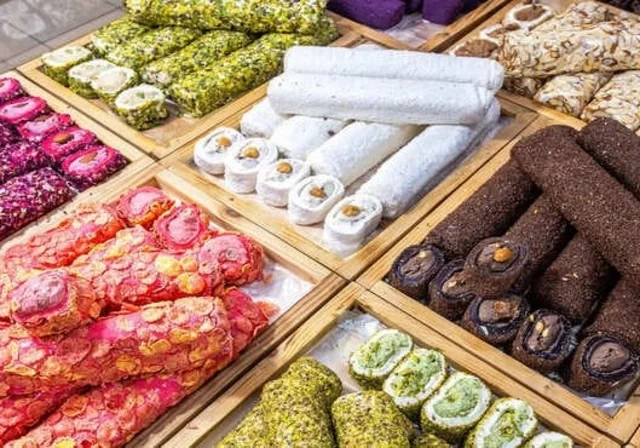 Xarici şirniyyata 138 milyon dollar: Yerli istehsalçı niyə geri qalır?