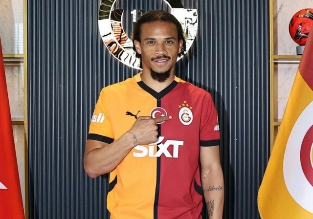 Türkiyə Superliqasında hərəkətli yay: 383 transfer, 327 milyon avro xərc Türkiyə Superliqasında hərəkətli yay: 383 transfer, 327 milyon avro xərc