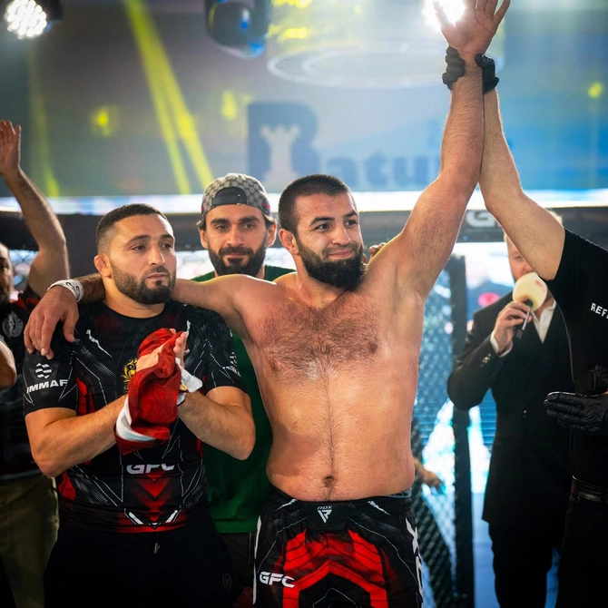 Alim Nəbiyev MMA-də növbəti qələbəsini qazanıb, rəqibini 1-ci raundda nokaut edib Alim Nəbiyev MMA-də növbəti qələbəsini qazanıb, rəqibini 1-ci raundda nokaut edib