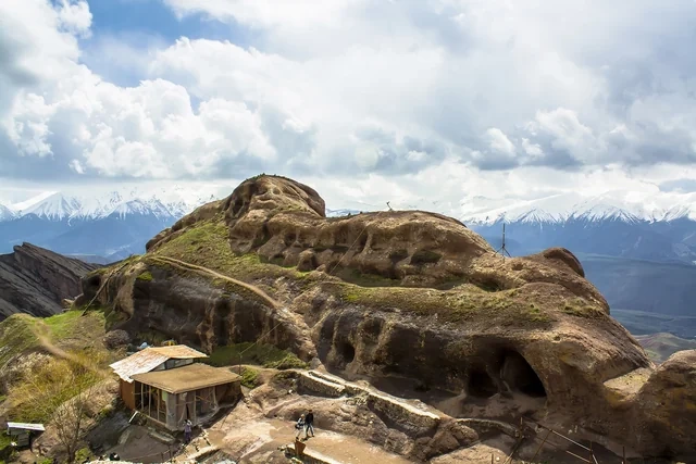 İranın Azərbaycana etdiyi xəyanətlər faktlarla: Dünən Şuşa, bu gün Naxçıvan