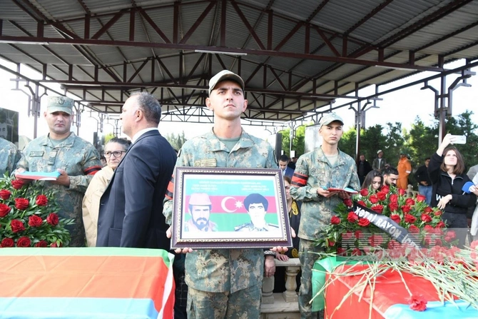 I Qarabağ müharibəsinin daha üç itkin-şəhidi dəfn olunub I Qarabağ müharibəsinin daha üç itkin-şəhidi dəfn olunub