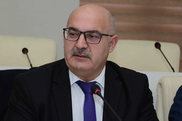 Mehmet Yüce: 