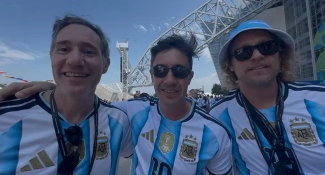 Messi sevgisi sərhəd tanımır: Dünya çempionatına getmək üçün evini satdı