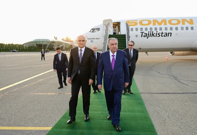 The President of Tajikistan arrived on a visit to Azerbaijan