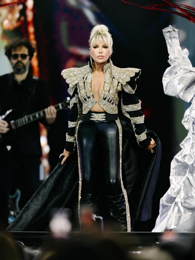 Ajda Pekkan bunun üçün 9000 dollar xərclədi