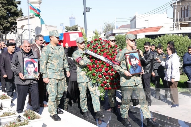 Birinci Qarabağ müharibəsinin itkin-şəhidi Mübariz Şahmurov dəfn olunub Birinci Qarabağ müharibəsinin itkin-şəhidi Mübariz Şahmurov dəfn olunub