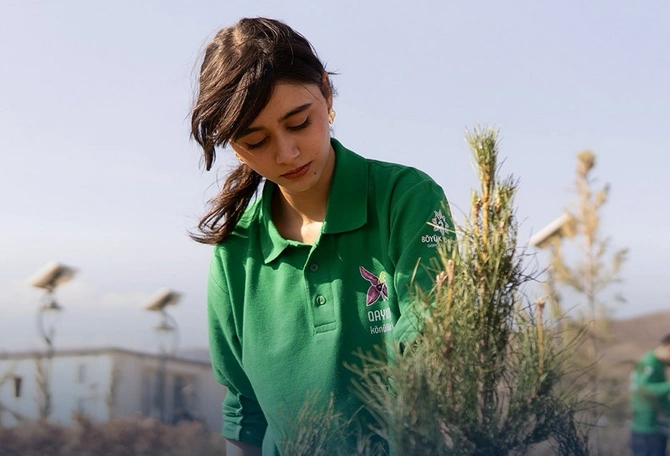 Xıdırlı kəndində Zəfərin 5 illiyinə həsr olunan ağacəkmə aksiyası keçirilib Xıdırlı kəndində Zəfərin 5 illiyinə həsr olunan ağacəkmə aksiyası keçirilib