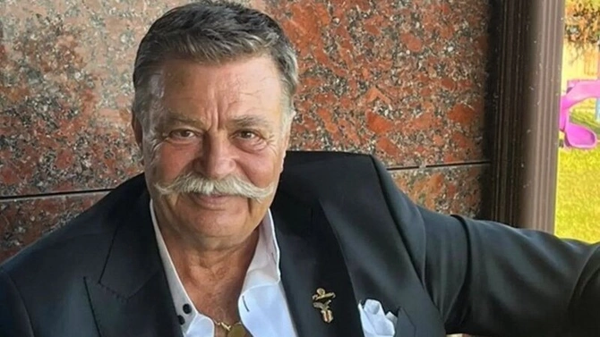 Yaşı 70-i keçən TÜRKİYƏLİ MƏŞHURLAR - SİYAHI