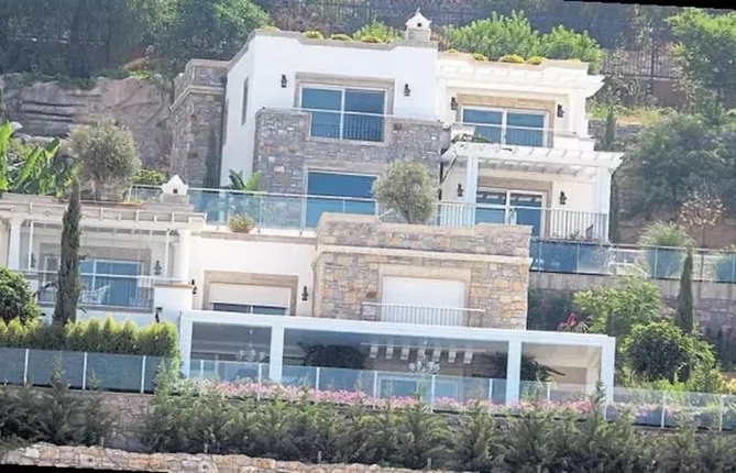 Ajda Pekkan təmirinə 30 milyon xərclədiyi villası ilə gündəm oldu