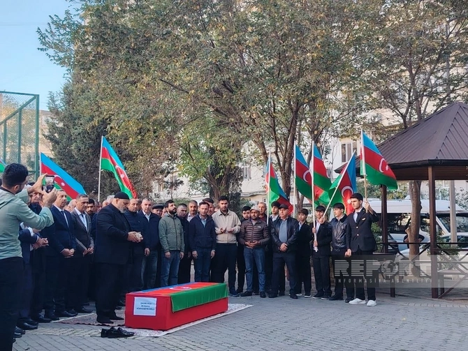 Birinci Qarabağ müharibəsinin itkin-şəhidi Mübariz Şahmurov dəfn olunub Birinci Qarabağ müharibəsinin itkin-şəhidi Mübariz Şahmurov dəfn olunub