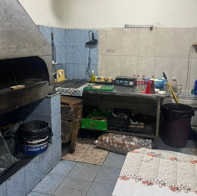 Bakıda ictimai iaşə obyektində YOXLAMA - Bu nöqsanlar aşkarlandı Bakıda ictimai iaşə obyektində YOXLAMA - Bu nöqsanlar aşkarlandı