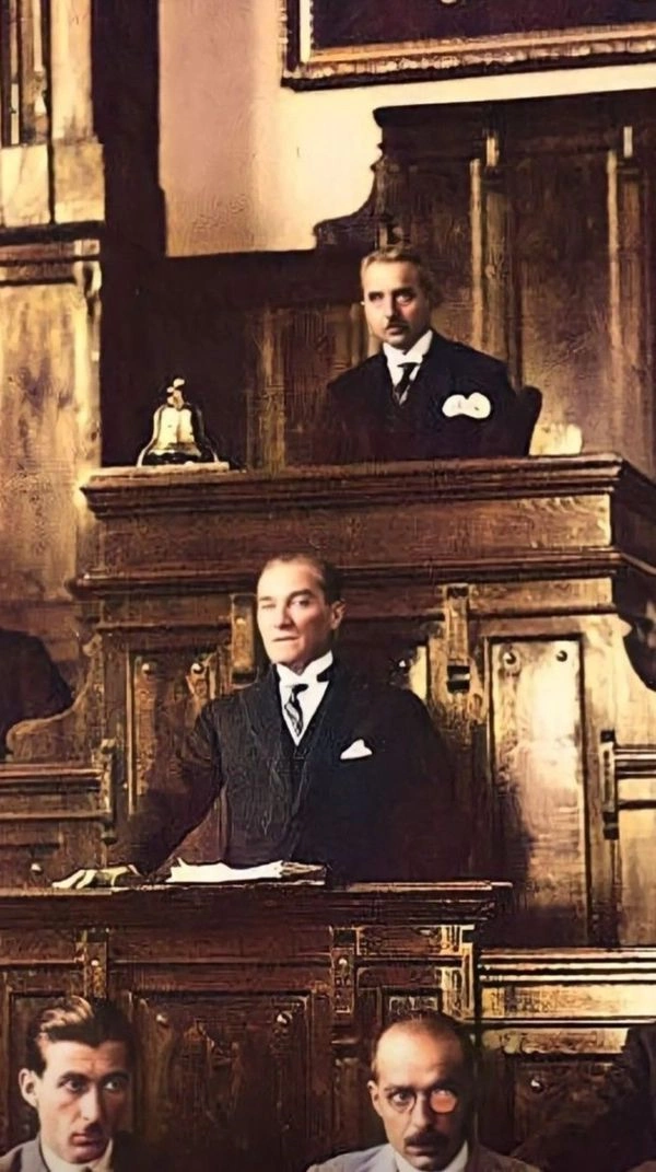 Məşhurlardan 29 Oktyabr – Cümhuriyyət bayramı PAYLAŞIMLARI Məşhurlardan 29 Oktyabr – Cümhuriyyət bayramı PAYLAŞIMLARI