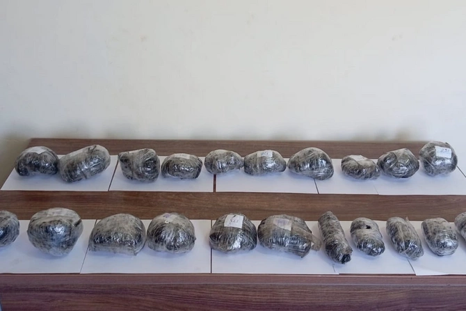 İrandan Azərbaycana 8 kq-dan çox narkotik keçirilməsinin qarşısı alınıb