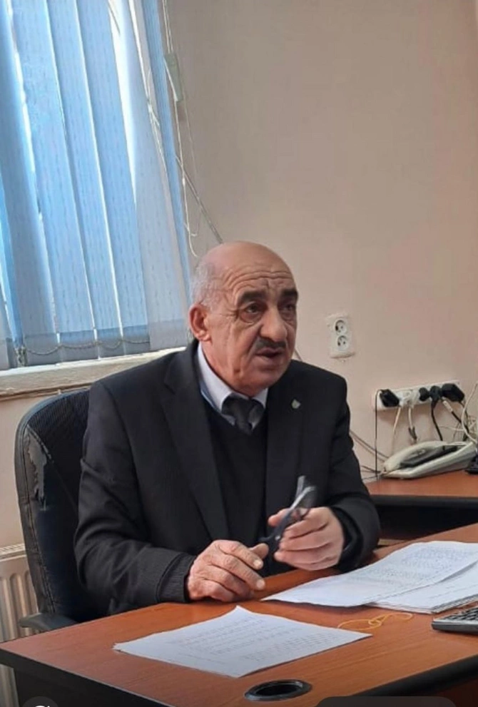 В Азербайджане скончался директор школы