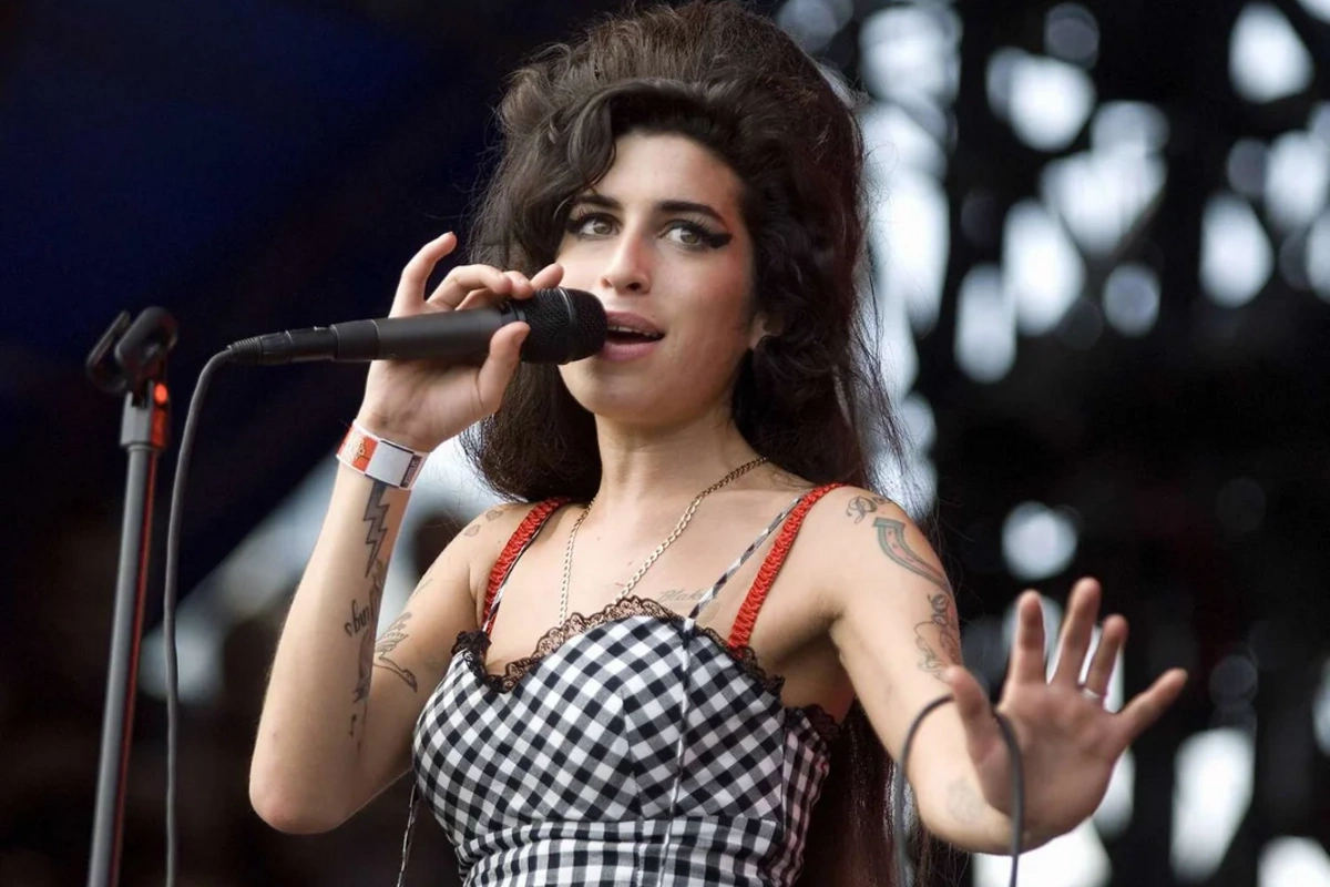 27 yaşında bitən ömür: Emi Uaynhausun dramatik taleyi