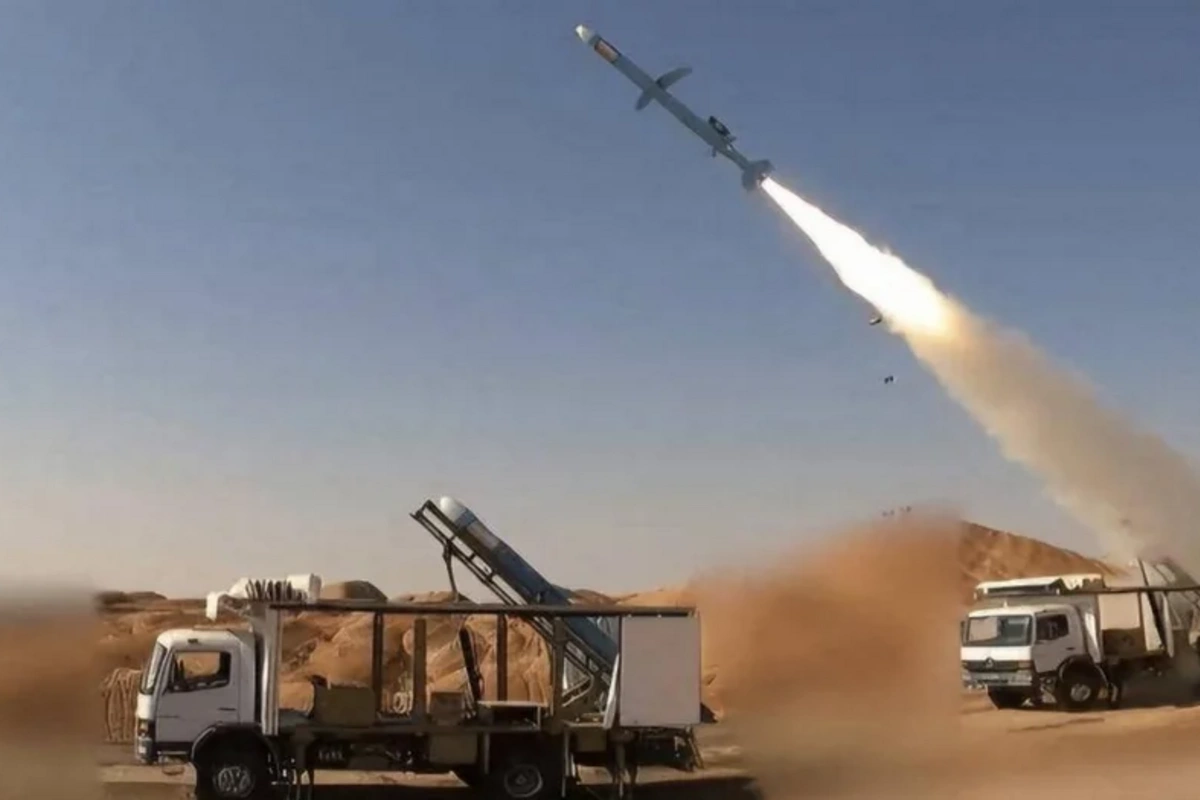 İran raketlərdə yeni növ partlayıcı döyüş başlıqlarını tətbiq edib