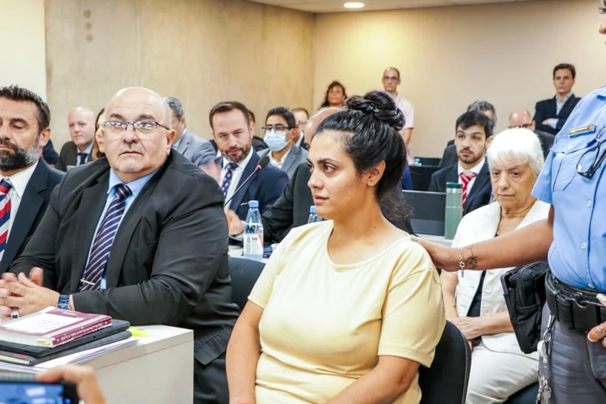 Nurse killed five infants with lethal injections in Argentina Nurse killed five infants with lethal injections in Argentina