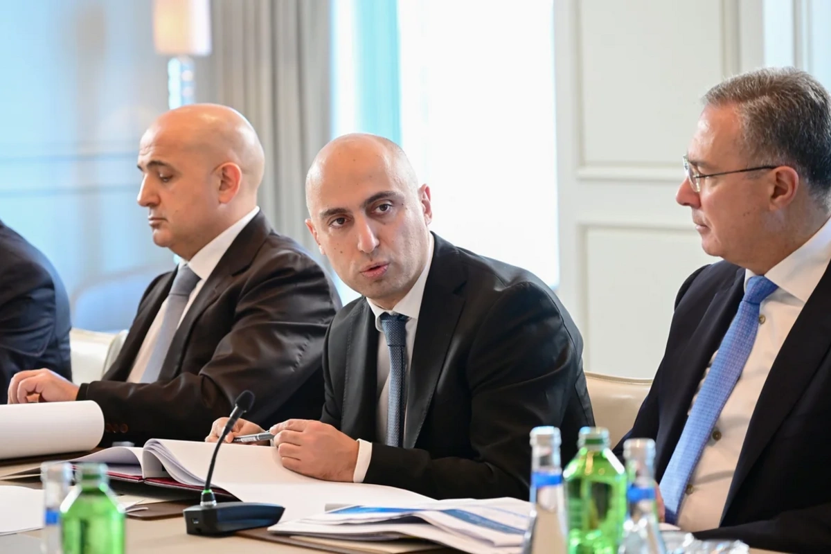 Emin Əmrullayev: Təhsilin rəqəmsallaşdırılması nəzərdə tutulur