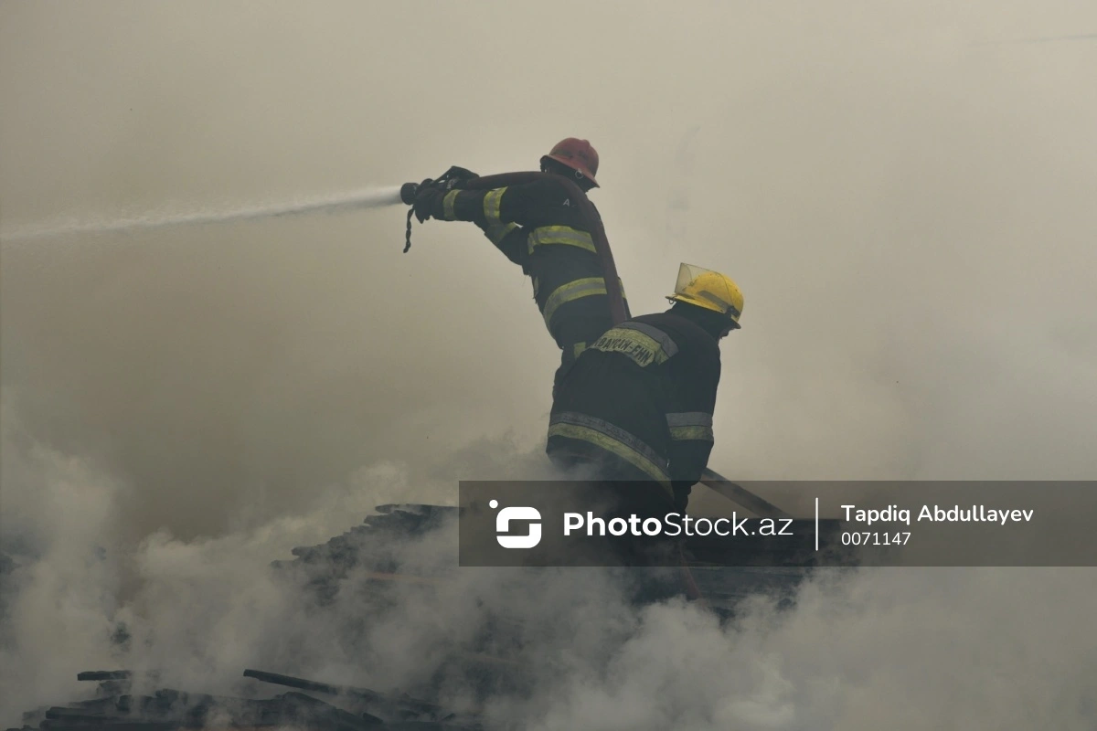 Bakıda yataqxanada yanğın olub, üç nəfər tüstüdən zəhərlənib Bakıda yataqxanada yanğın olub, üç nəfər tüstüdən zəhərlənib