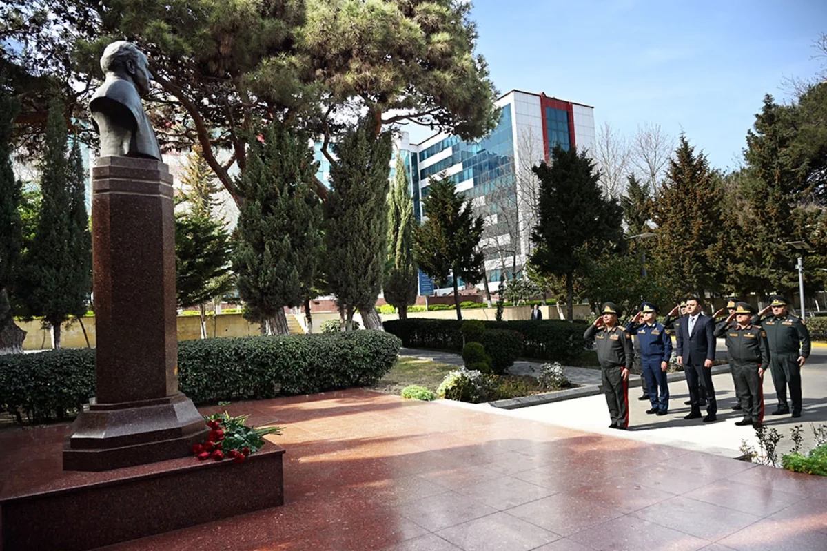 Müdafiə Nazirliyinin rəhbərliyi hərbi hospitalda olub