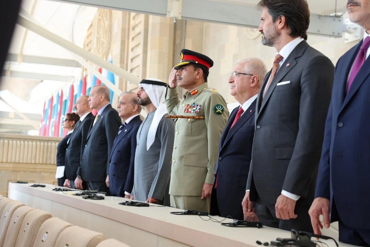 Министерство нацобороны Турции поделилось публикацией о параде в Баку