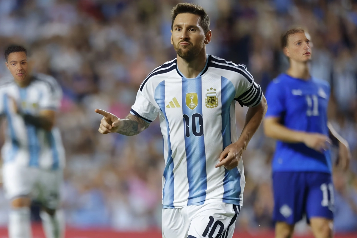 Messi Argentina millisindən gedir? - AÇIQLAMA