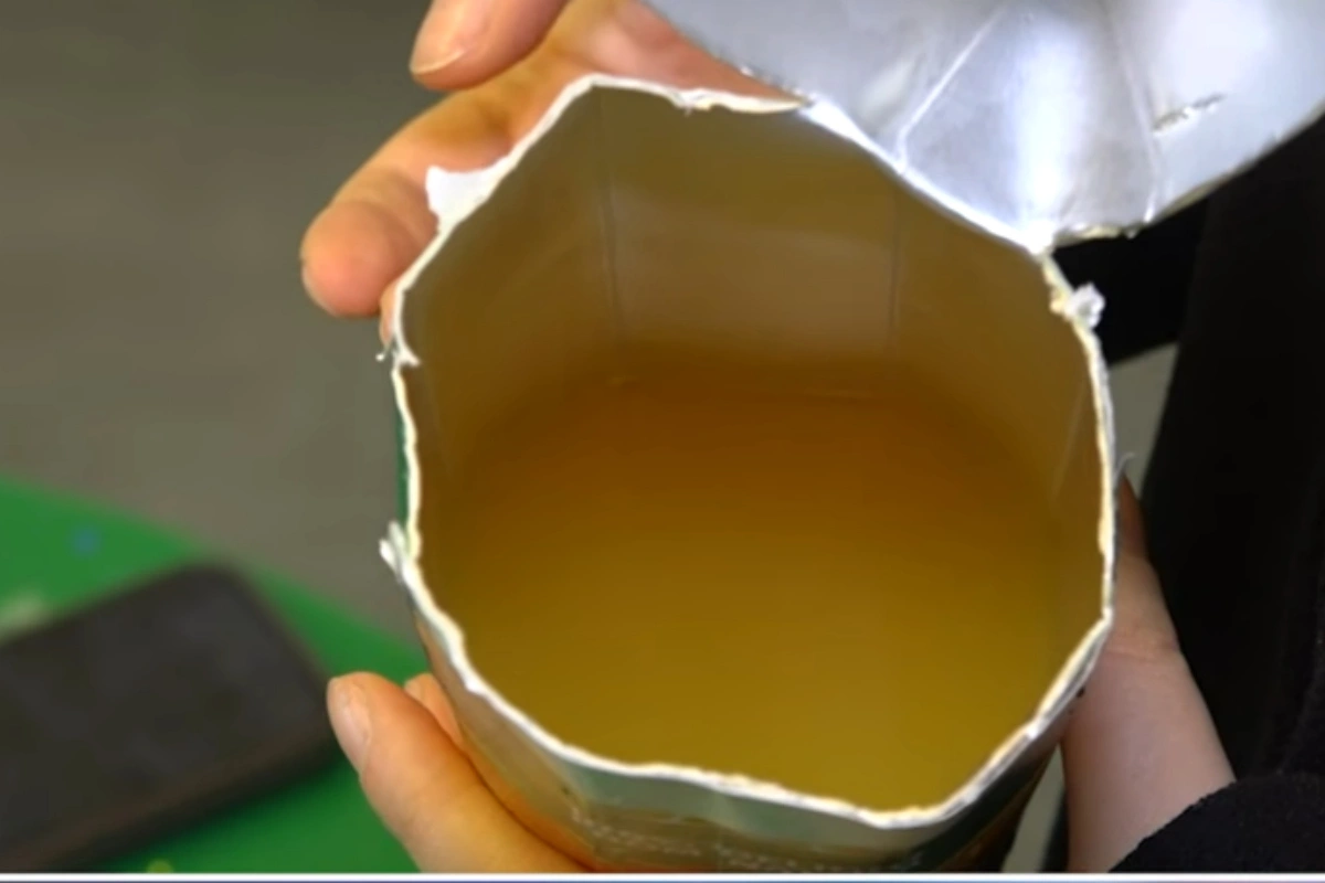 Жители Баку сообщают о подозрительных примесях в пакетированных соках