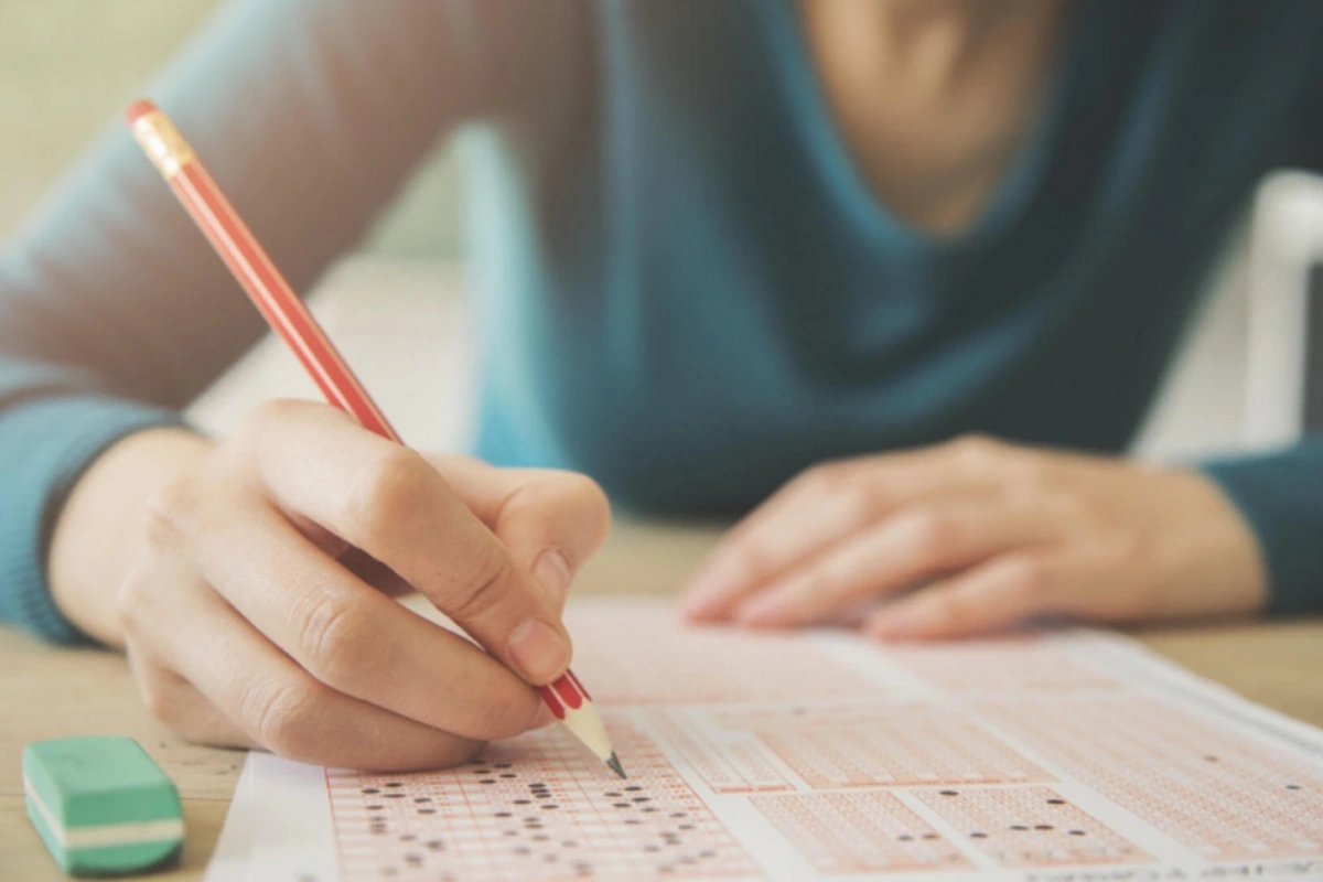 Dövlət qulluğuna qəbul üzrə növbəti test imtahanı keçirilir