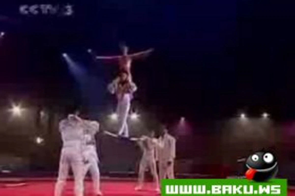 Super Akrobatika