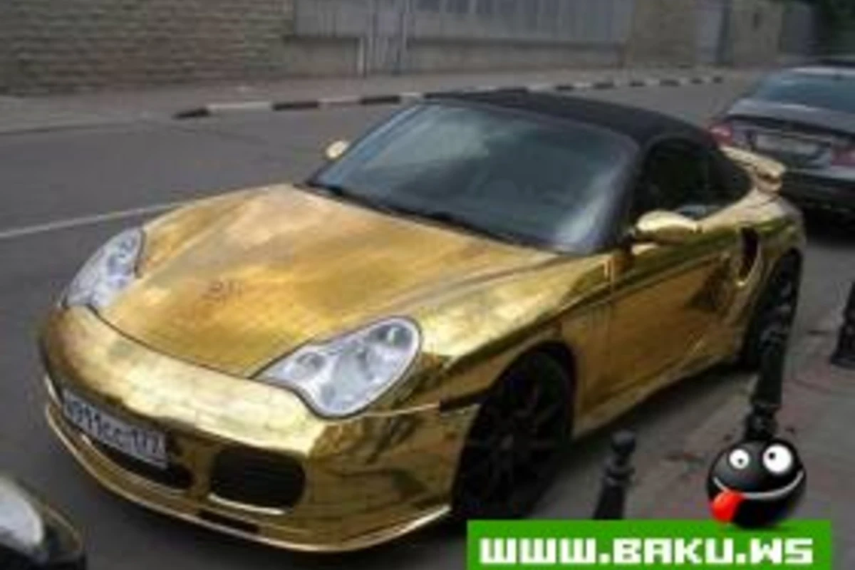 Qizil Porsche