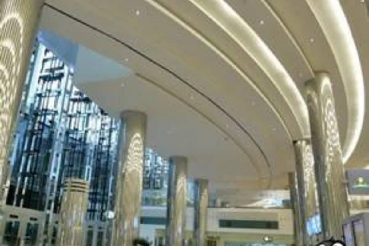 Dunyanin en boyuk aeroportu Dubayda