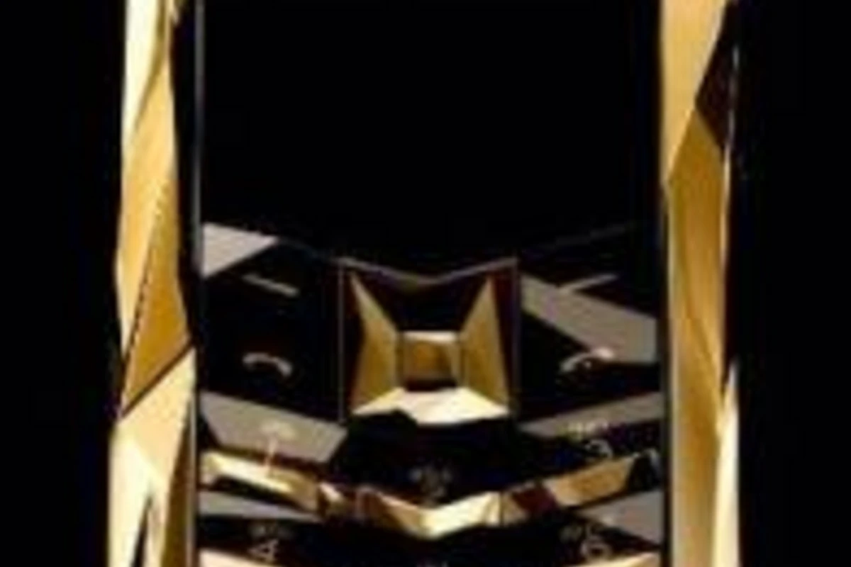Золотой Vertu Boucheron за 30000$
