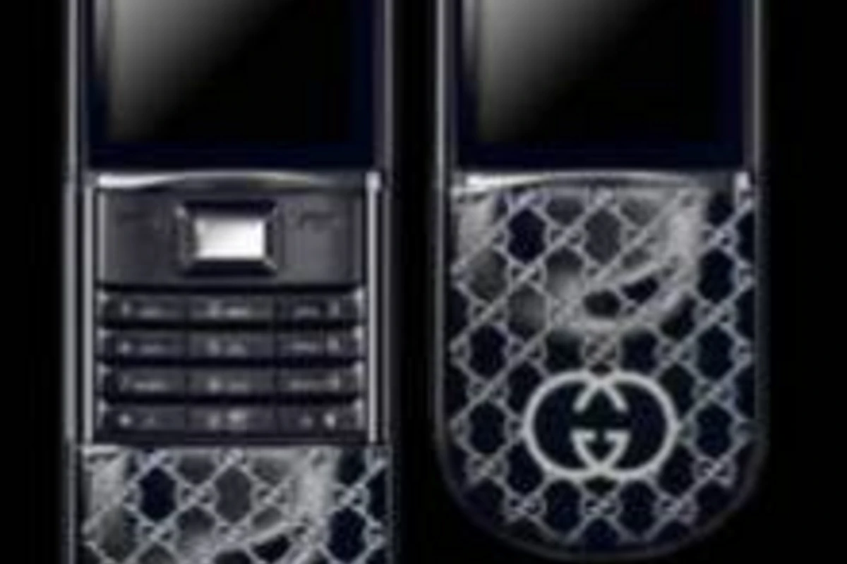 Nokia 8800-in Exclusive modelleri