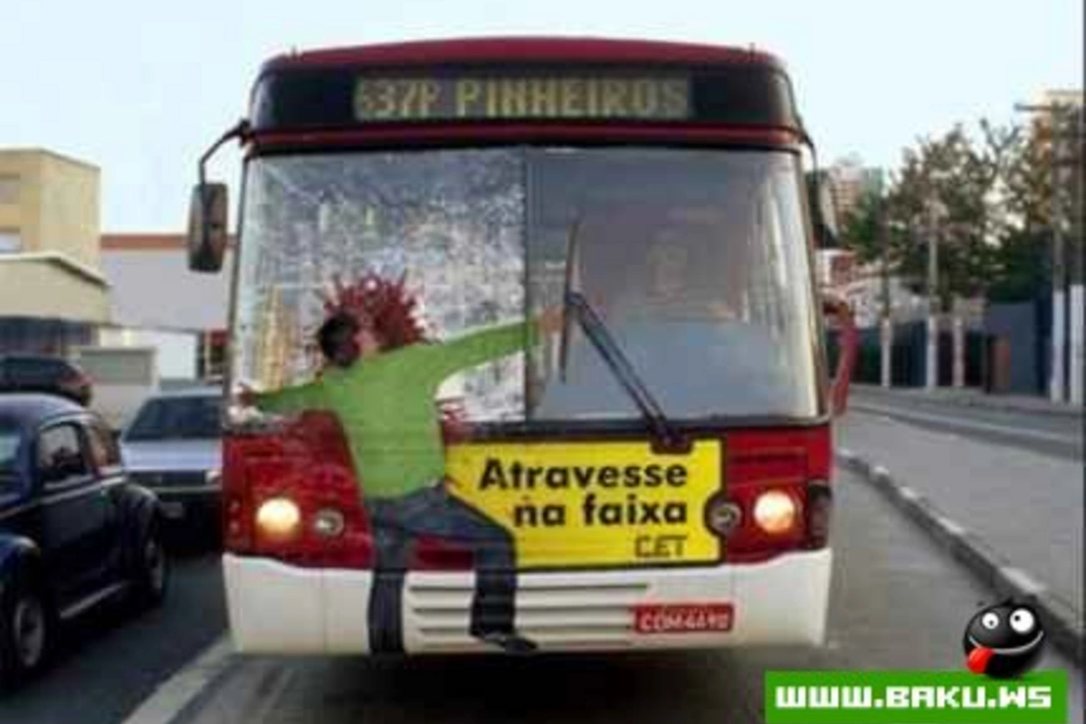 Avtobus uzerinde Super reklamlar