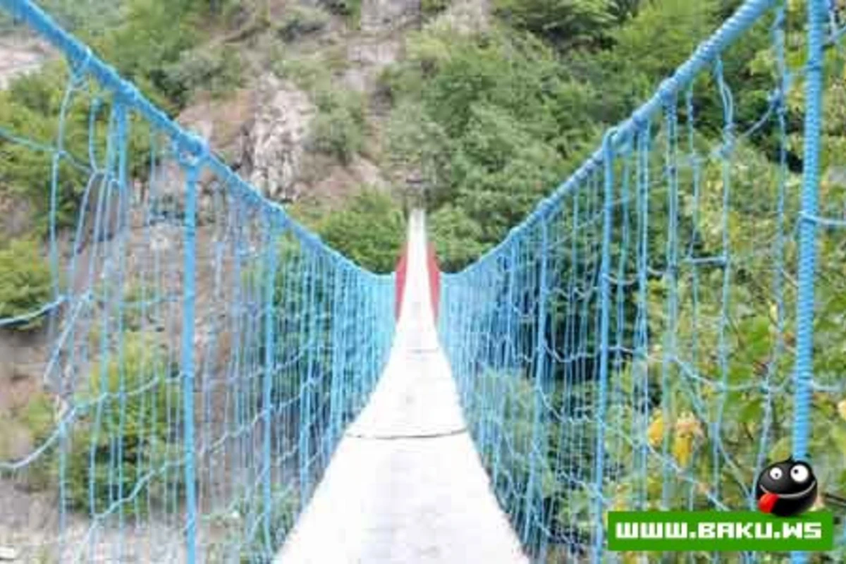 Lahıc Səfəri      5 APREL 2009 - 30 AZN