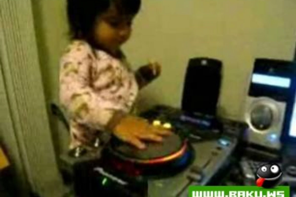 2 yashli ushagin DJ-ligi