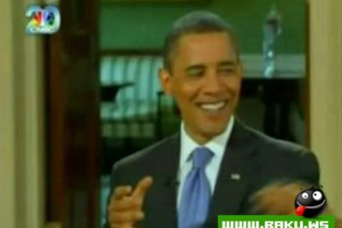 Barak Obama vs Milçək