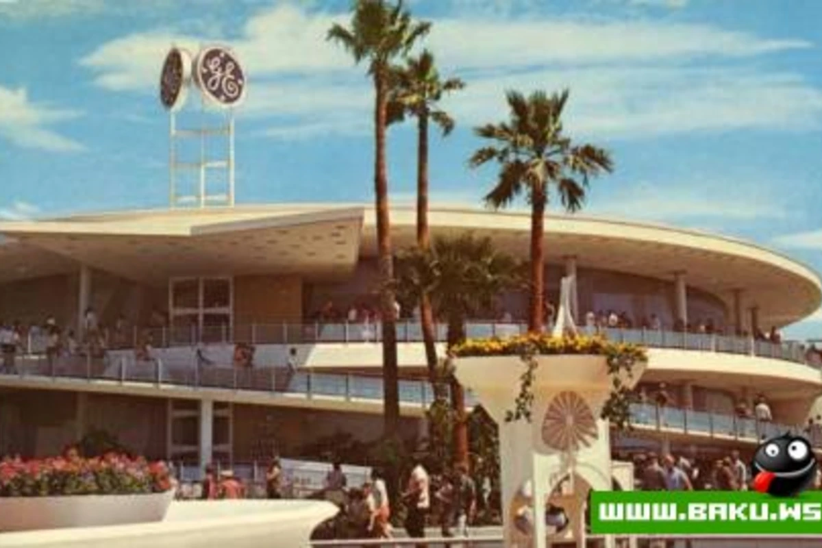Disney Land 54 yaşını qeyd edir