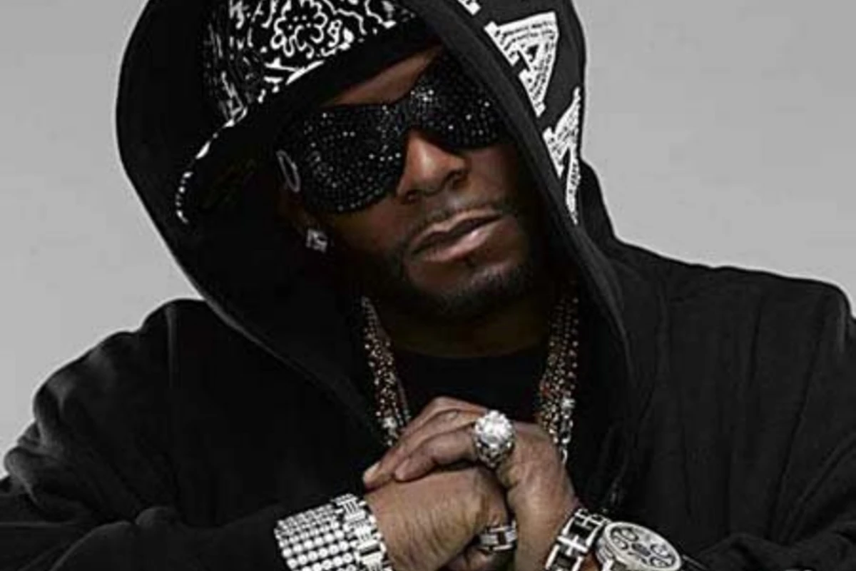 R. Kelly ft. Lil Jon - Bobble