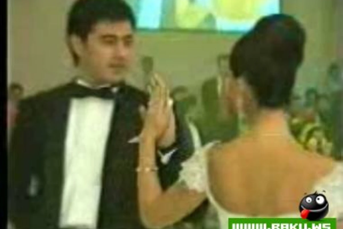 Bəy və Gəlinin gözəl rəqsi [I Hissə]