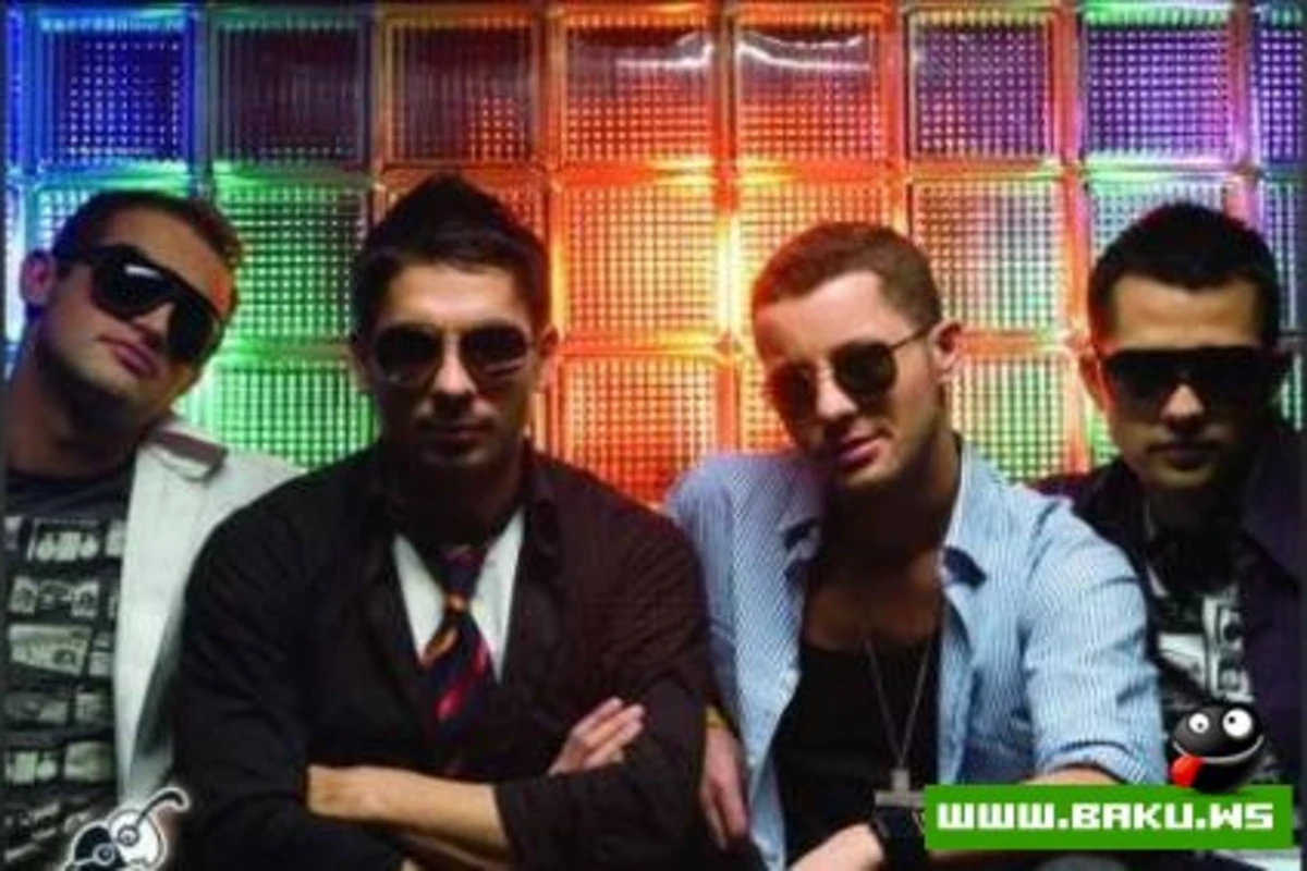 Akcent - Red Bikini